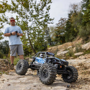 1/18 Axial Capra UTB18 CAPRA 4WS 4X4 RTR BRUSHED ROCK CRAWLER (BATTERY & CHARGER INCLUDED), BLUE