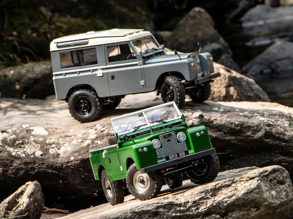 Boom Racing BRX02 Land Rover Series III 88 Station Wagon 1/10 4WD Radio Control Car Kit